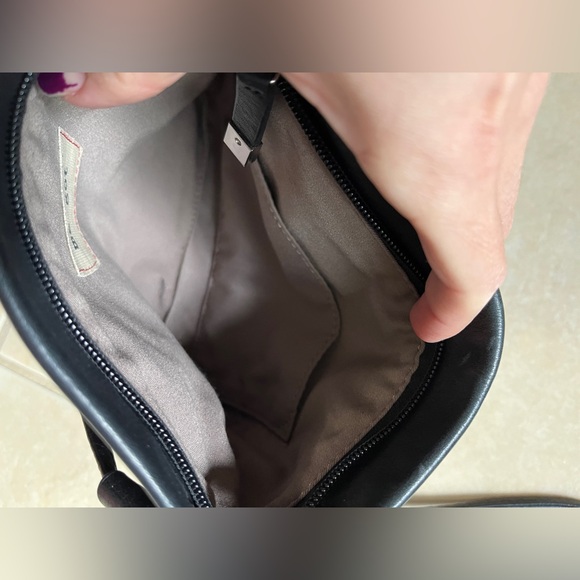 Margot Women’s Genuine Leather Small Crossbody Bag Black EUC - Picture 10 of 13